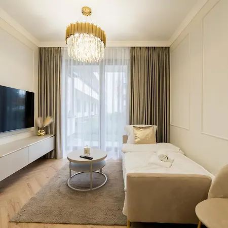 Rynek Jezycki Glamour Apartment Познань Екстер'єр фото