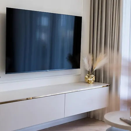 Rynek Jezycki Glamour Apartment Познань Екстер'єр фото